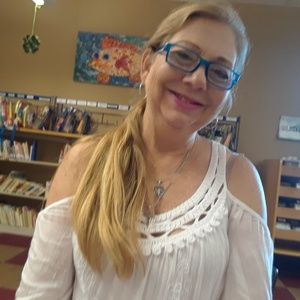 Meet your Posher, Denise